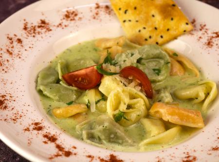 Tortellini TRE COLORE